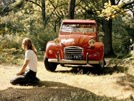 Comment rouler en voiture ancienne quand on a un petit budget ?